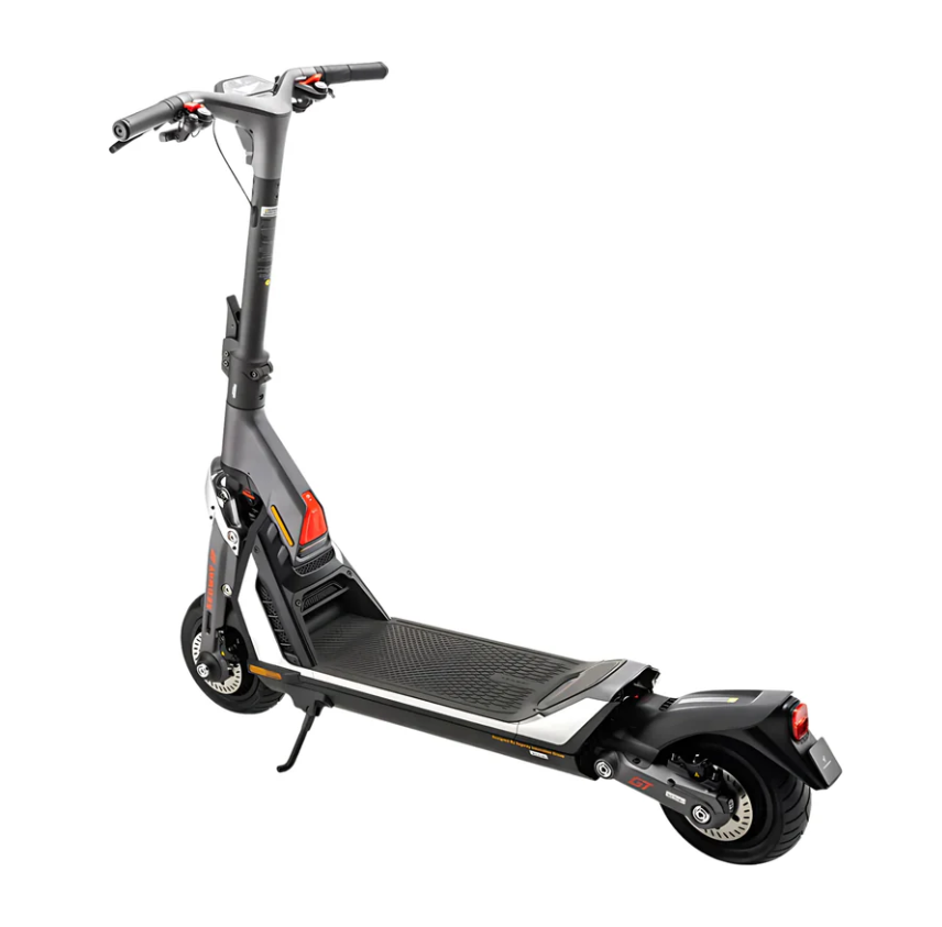 Segway Ninebot GT2 Superscooter 70kmh 90km Range