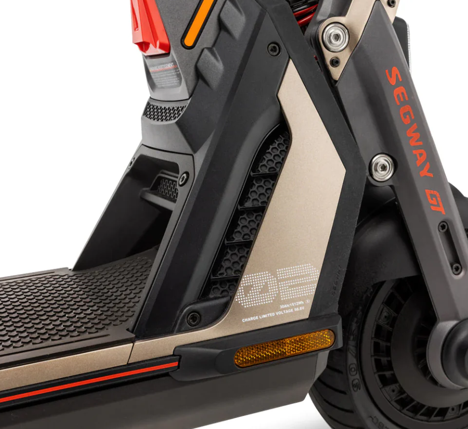 Segway Ninebot GT2 Superscooter 70kmh 90km Range