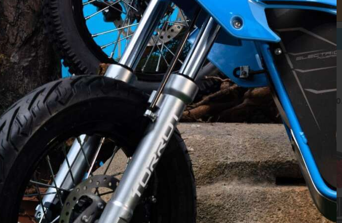 Torrot Supermotard TWO (SM2) – The Ultimate Kids Electric Dirt Bike (Ages 6–12)