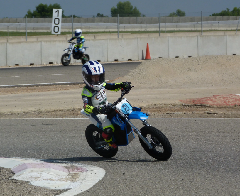 Torrot Supermotard TWO (SM2) – The Ultimate Kids Electric Dirt Bike (Ages 6–12)