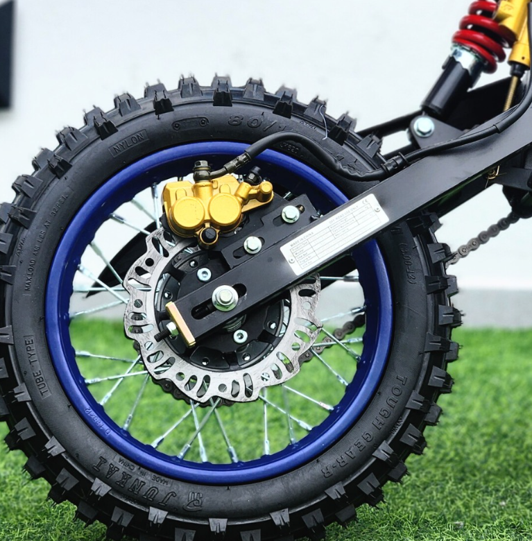 Gas Dirt Bike 200CC – Ideal for Teens (Ages 12–16+)