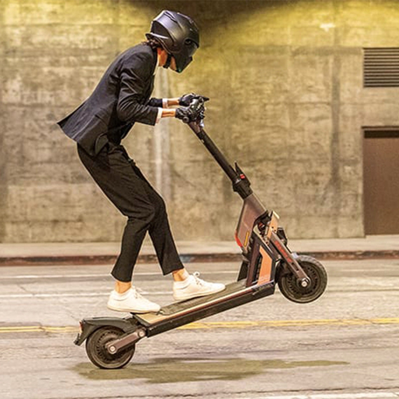 Segway Ninebot GT2 Superscooter 70kmh 90km Range